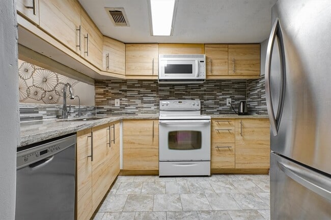 Photo - 2601 Augusta Dr Unit 26