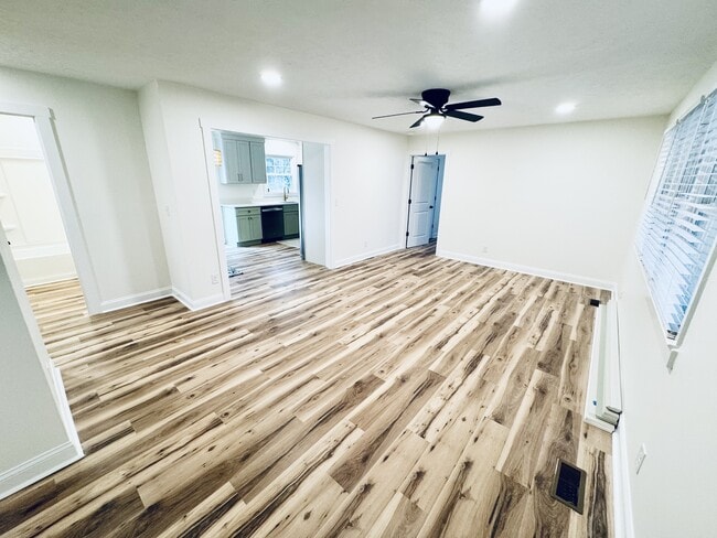 Photo - 2689 Fowler School Rd