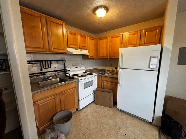 Building Photo - 1630 Commonwealth Ave