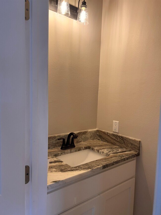 Photo - 111 Rockwell Way Unit A