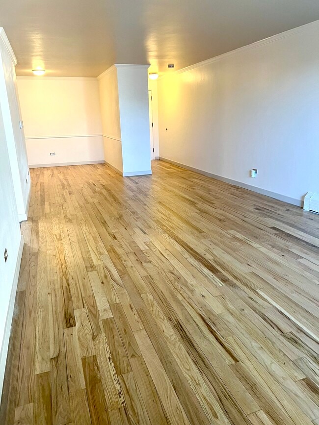 Photo - 4600 E Asbury Cir Unidad 4600 Asbury Circle 103
