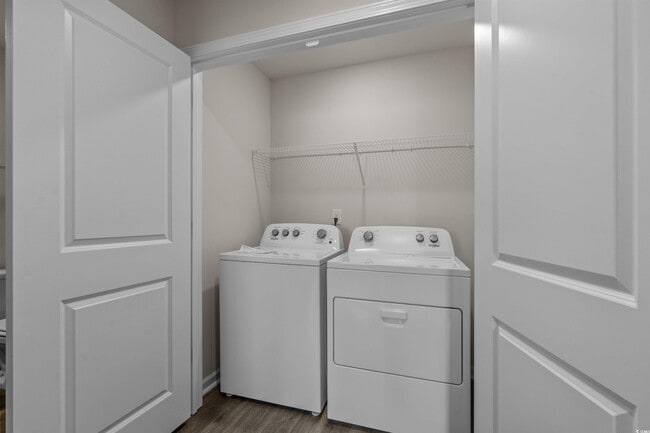 Building Photo - 344 Bayou Loop