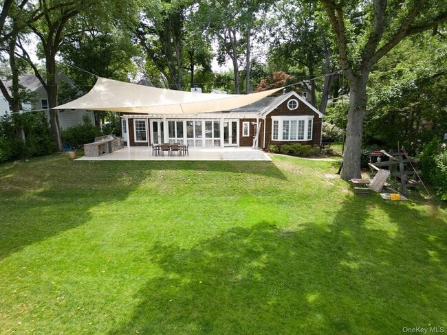 Photo - 658 Shore Acres Dr