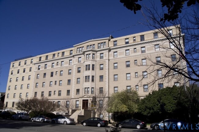 Building Photo - 2900 Kensington Ave Unit 202 Rental