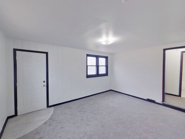 Photo - 1842 N Chautauqua St