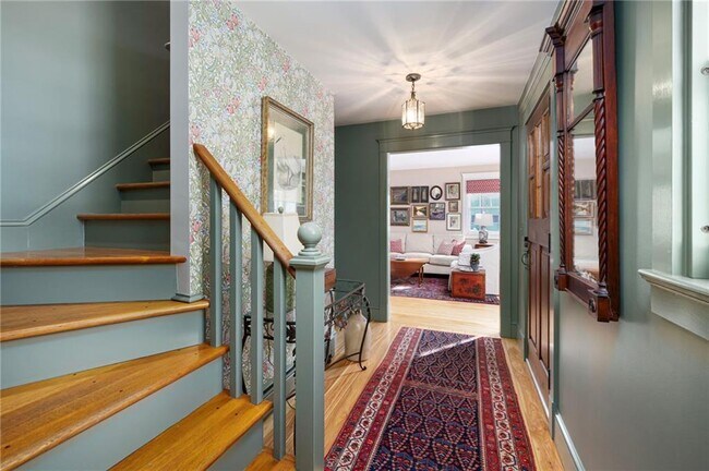 Photo - 68 Sachuest Way