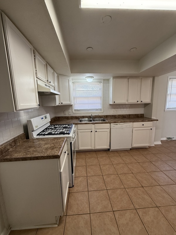 Photo - 3616 Hester Ln NW