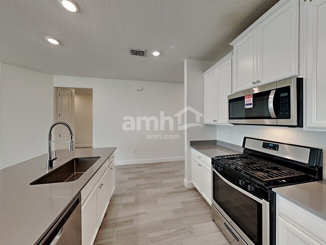 Photo - 280 Broomsedge Cir