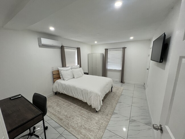 Photo - 4200 NW 11th Ct