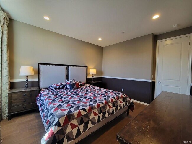 Photo - 909 Santa Fe Ave Unit E