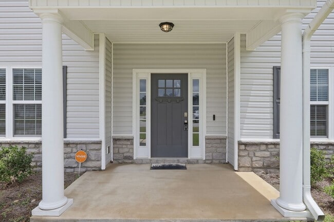 Photo - Towne Pointe Community