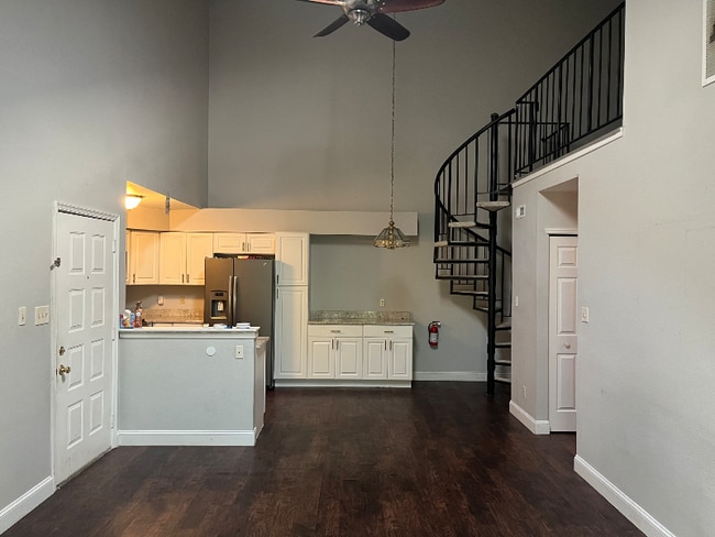 Photo - 1107 Tristram Cir