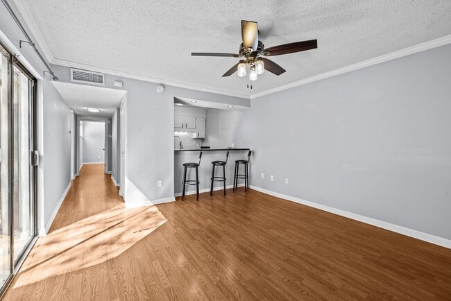 Photo - 3350 Altamont Rd S