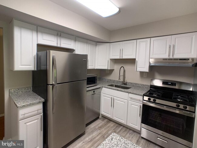 Building Photo - 1811 Snow Meadow Ln Unit 202 Rental