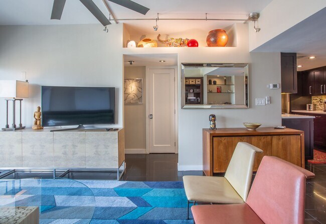 Photo - READY TO VIEW NOW! Gorgeous Downtown Phoen...