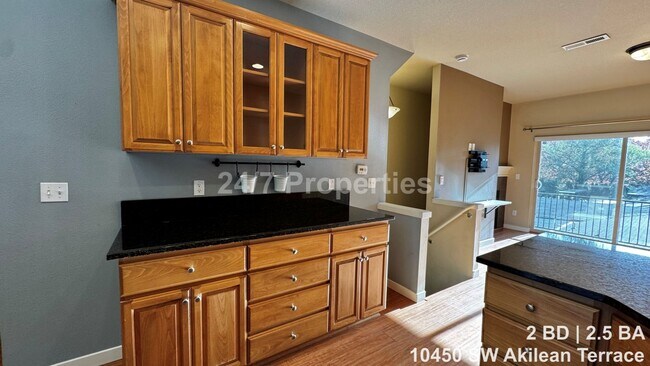 Photo - Bright 2 BD | 2.5 BA Townhome with A/C and Parking - Tigard