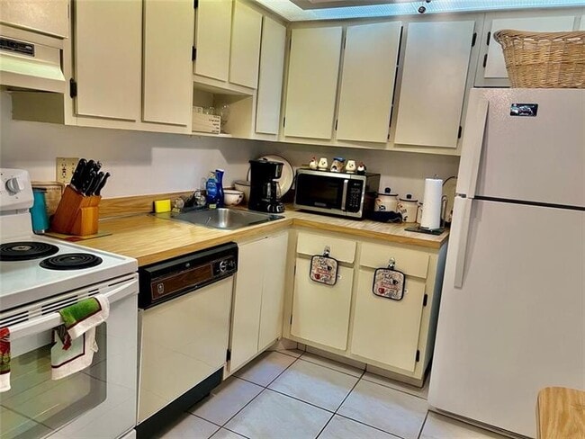 Photo - 9360 S Belfort Cir Unit 111