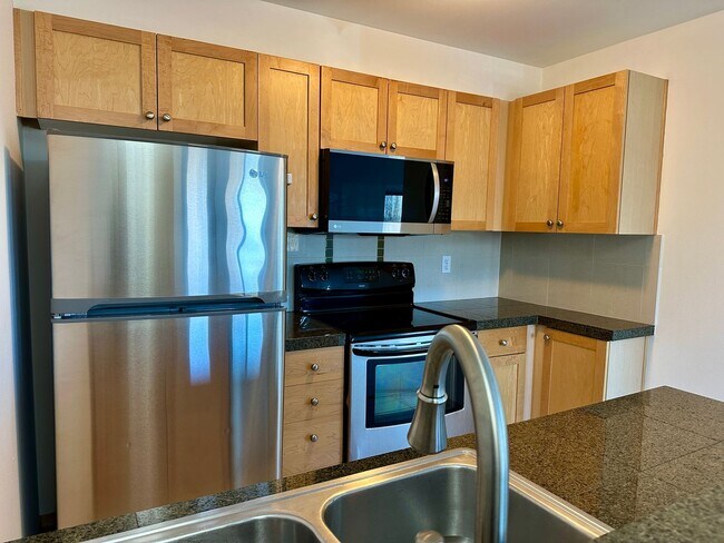 Photo - Wonderful Greenwood 2 Bed/2Bath Unidad 304