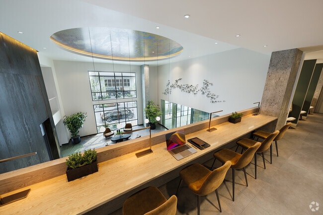 Building Photo - Jade Rental