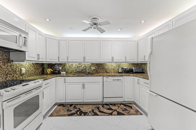 Photo - 5420 N Ocean Dr Unidad 2101