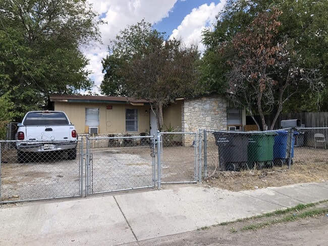 Building Photo - 375 Dorie St