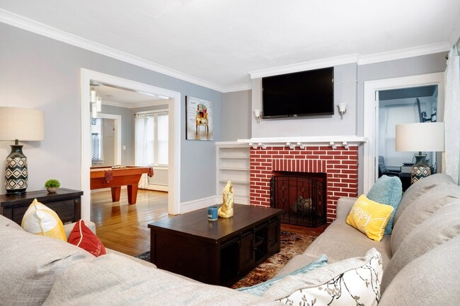 Photo - 365-367-367 W Preston St Unit 1st fl.
