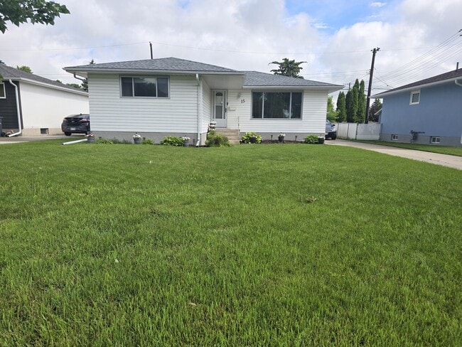 Building Photo - 15 Allard Ave