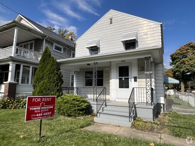 Building Photo - 2262 South Ave Rental