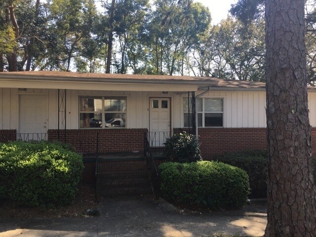 Building Photo - 1857 Ivy Ln Unit 1857-B