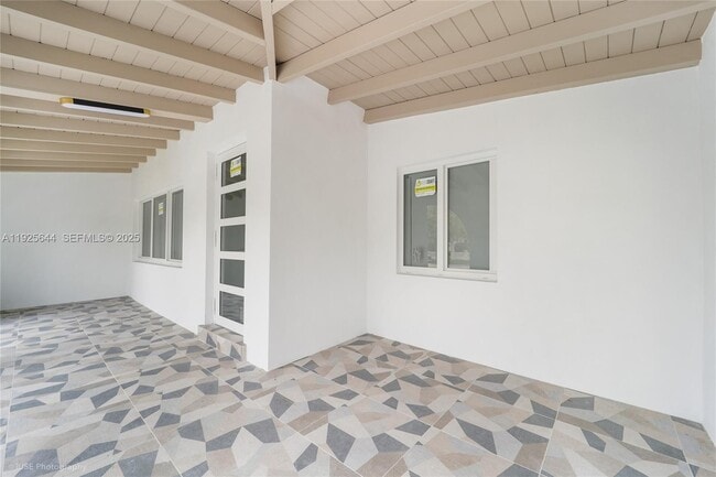 Photo - 1654 SW 18th Ave