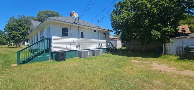 Photo - Cozy 1-Bedroom, 1-Bathroom Apartment in Hi...