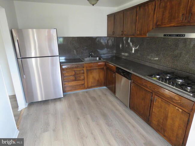 Photo - 3712 Mechanicsville Pl