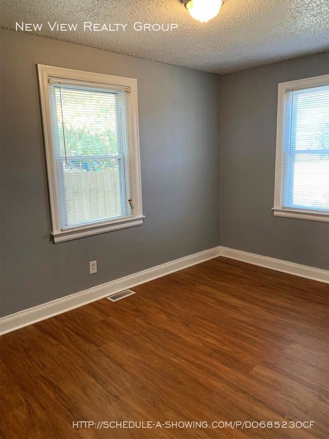 Photo - 112 Sylvania Ave Unit 1