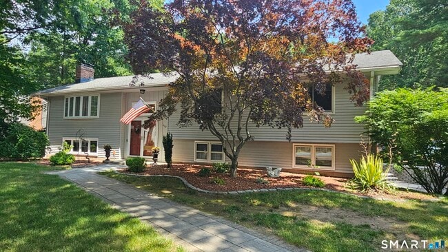 878 Manchester Rd
