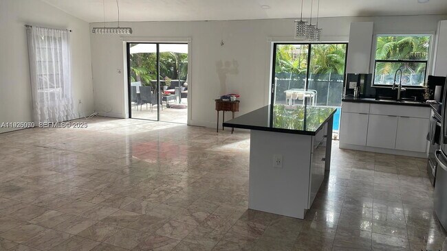 Southwest 90th Terrace, Miami, FL 33186 - 3 BR 2 BA house