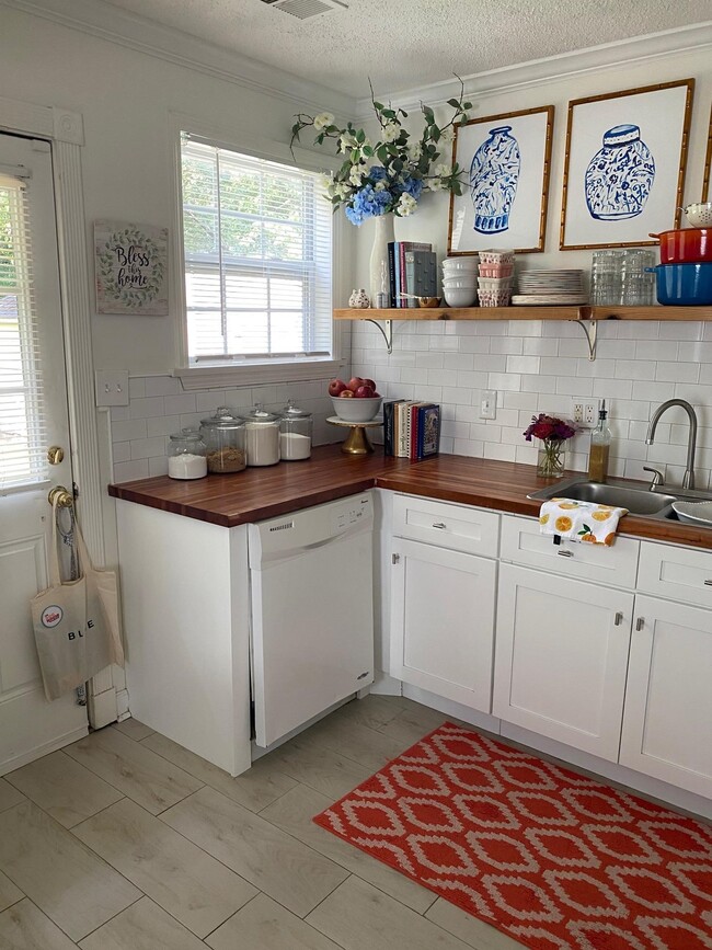 Photo - 3151 N Lafayette Cir