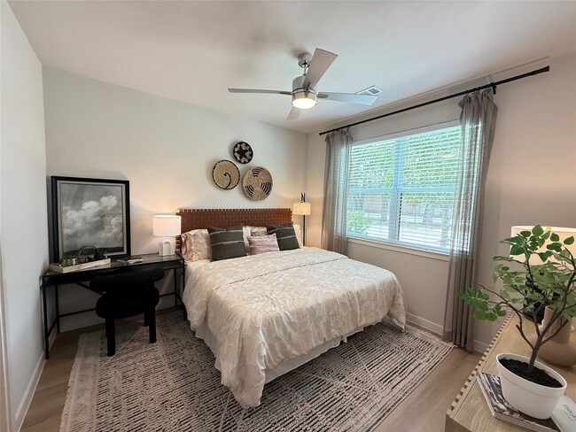 Photo - 1610 Campbell Rd