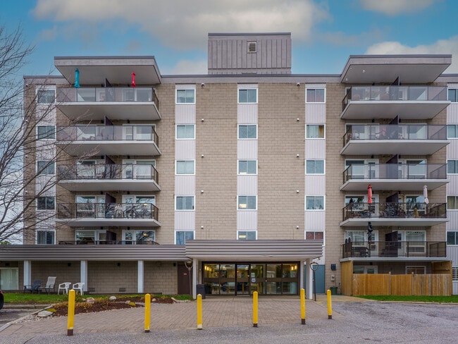 Photo - Gloria Gardens Apartments