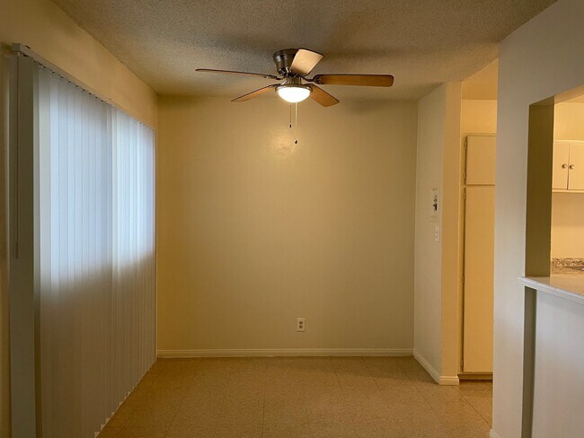1302 E Kingsley Ave Unit 700 N. East End Ave. 19