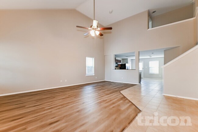 Photo - 2905 Englenook Dr