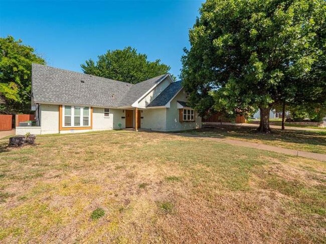 Photo - 404 Carter Dr