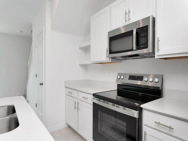 Photo - Brand-New 3BR/2.5BA Townhouse for Rent in Lakewood Ranch — $2,499/Month, Internet & Lawn Care Inc...