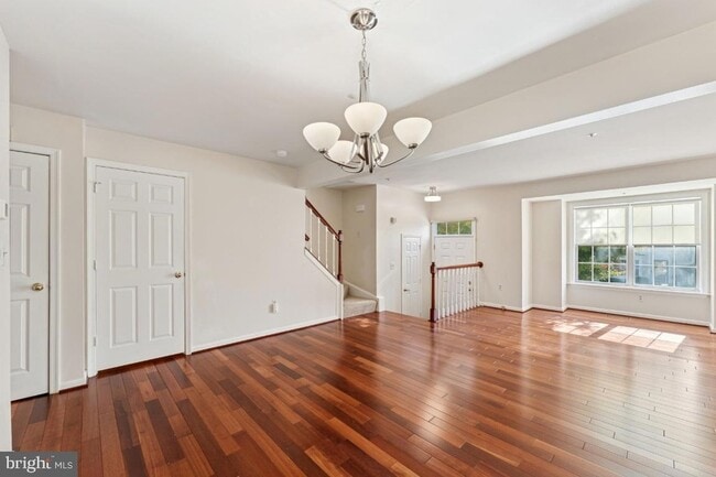 Photo - 127 College Station Dr