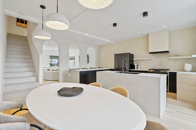 Photo - 4037 Penn Ave