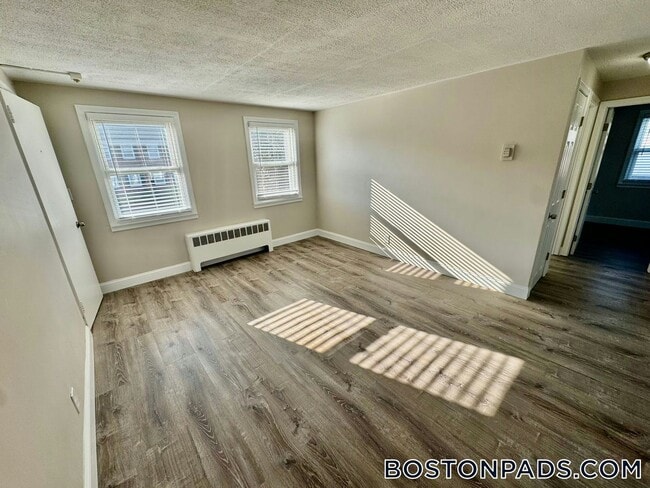 Photo - 123 Shawomet Ave Unit 3