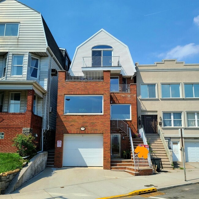 Building Photo - 5203 JFK Blvd E Unit 3 Rental