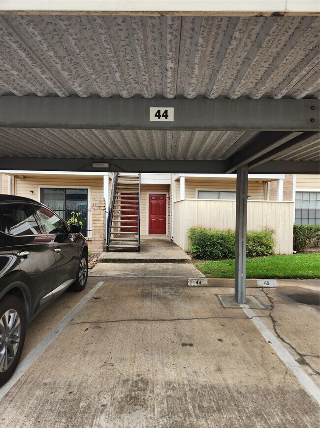 Photo - 2750 Holly Hall St