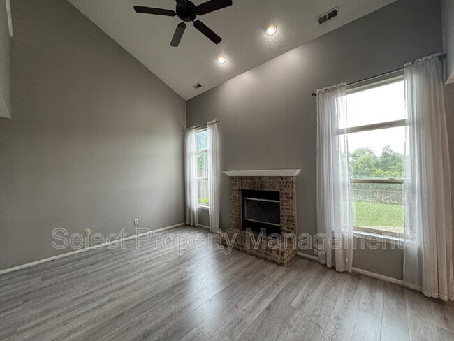 Photo - 1632 Flint Lock Ln