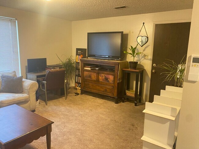 Photo - 1B/1B Pet Friendly Apartment South of BYU Unit 228