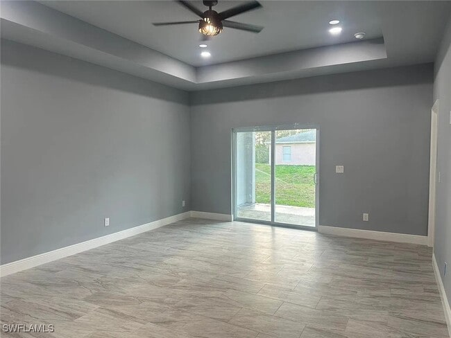 Photo - 742 Eisenhower Blvd